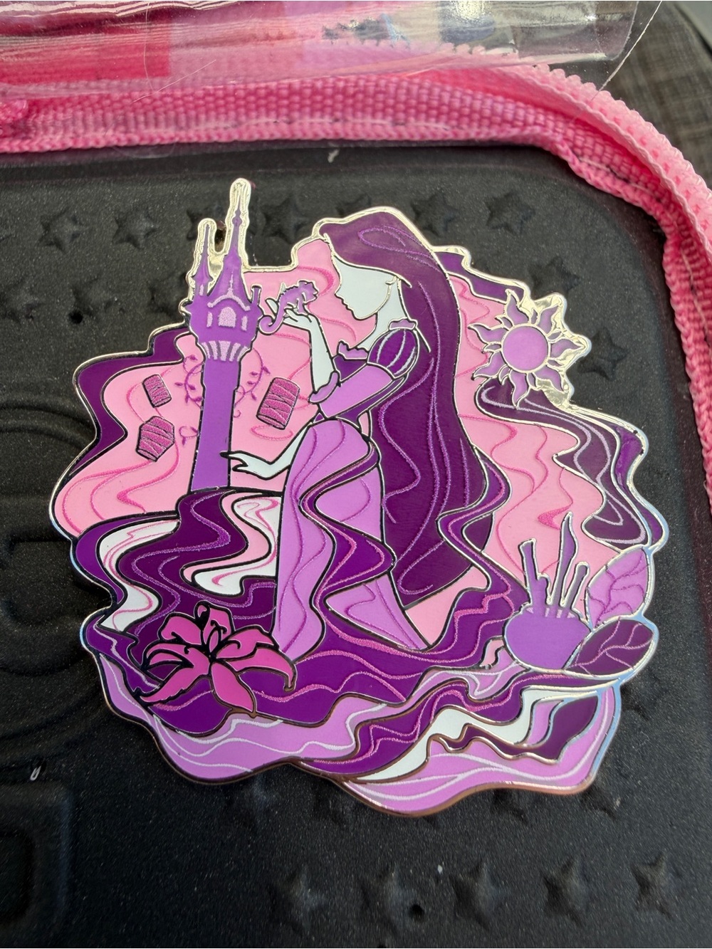 Loungefly Disney Princess Scenic Monochrome - Rapunzel pin